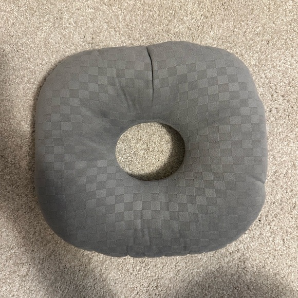 Gray Checkered Donut Cushion - Picture 1 of 6